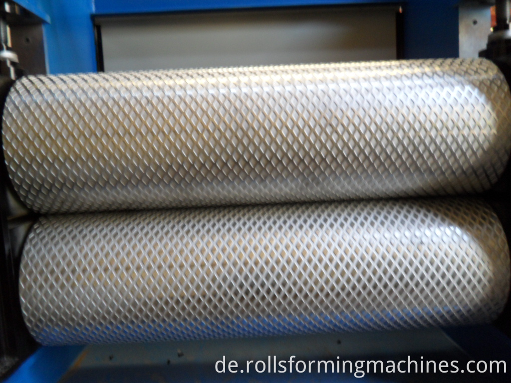 Blechprägemaschine metal sheet embossing machine